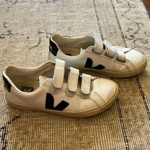 Veja sneakers
